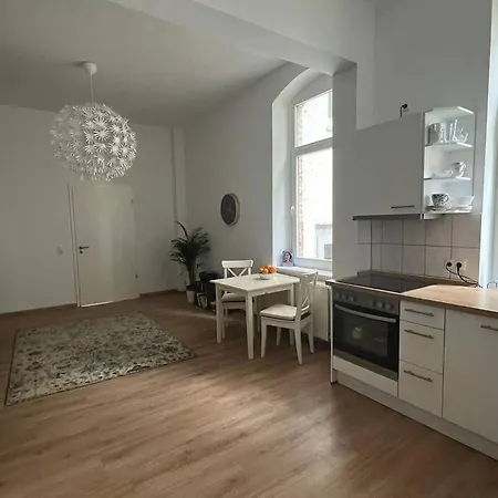 Ein Schoenes Studio-apartment In Oststadt Апартаменты Ганновер
