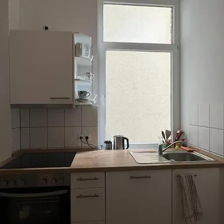 Апартаменты Ein Schoenes Studio-apartment In Oststadt